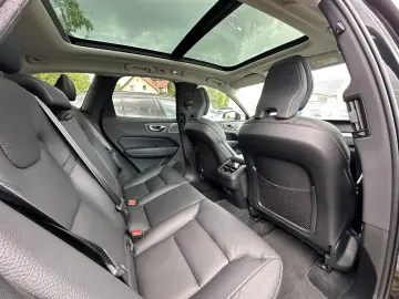 XC60 Ultimate Dark AWD