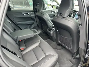 XC60 Ultimate Dark AWD