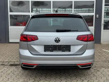 Passat Var. 2.0 TDI DSG AHK/CAM/IQ MATRIX/SHZ