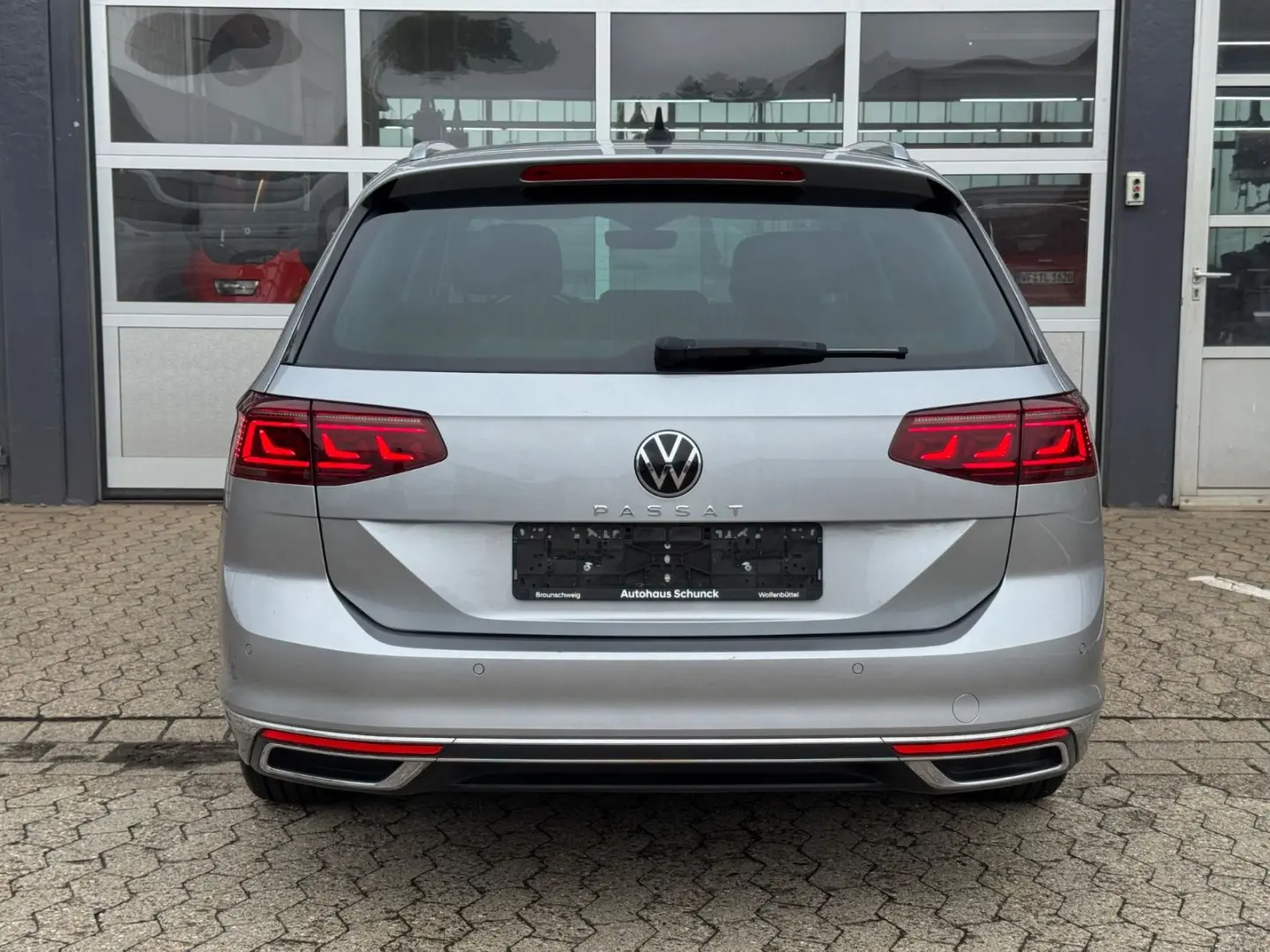 Passat Var. 2.0 TDI DSG AHK/CAM/IQ MATRIX/SHZ
