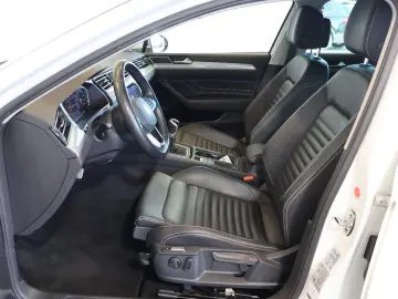 Passat 2.0 TDI Bus.AID+MATRIX+360°+KEY+LEDER+AHK