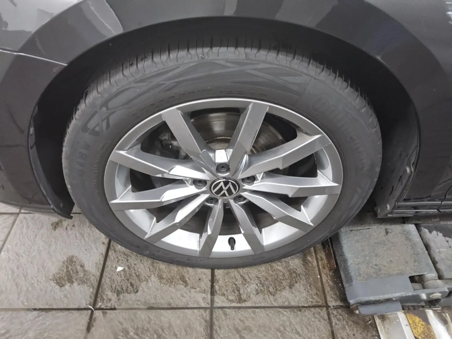 Passat Var. 2.0 TDI Business Leder Navi AID H-K