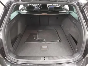 Passat Var. 2.0 TDI Business Leder Navi AID H-K