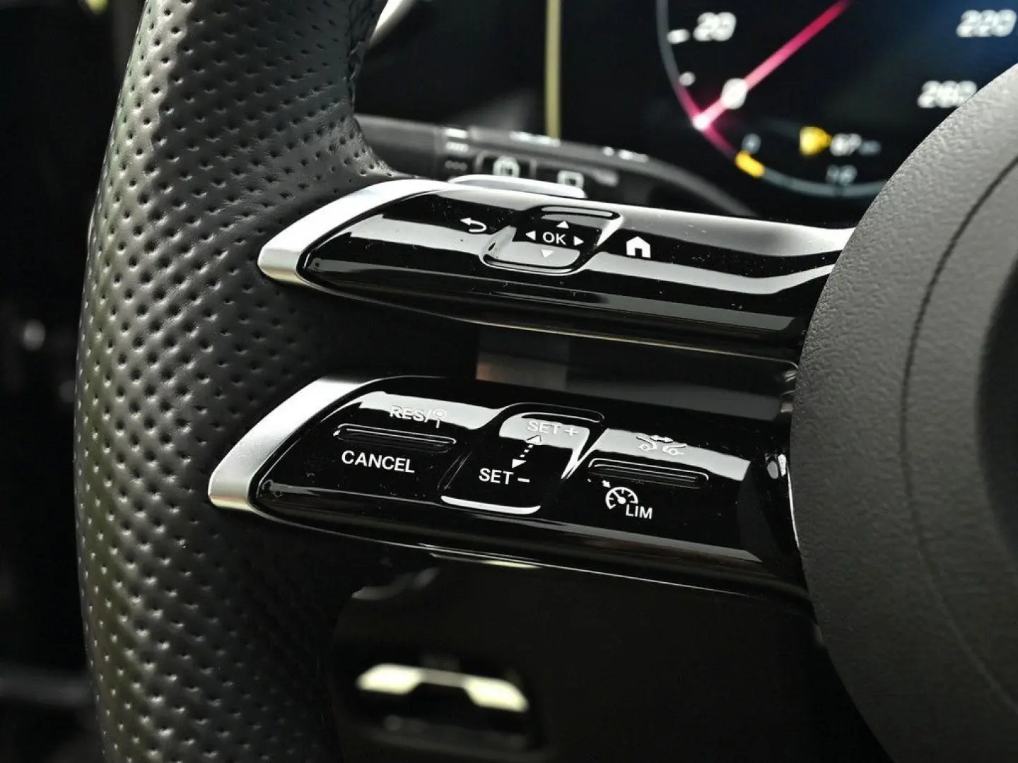 GLC 300 d 4M AMG Sport Premium AHK LED Pano Navi