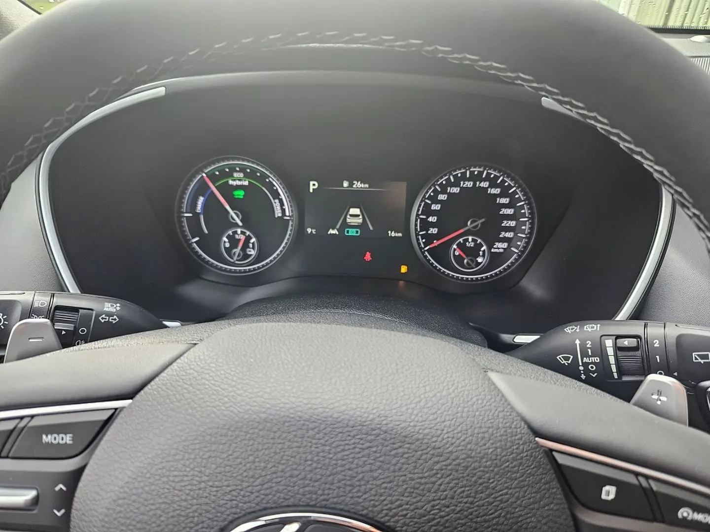 SANTA FE Trend Hybrid 4WD 1.6 T-GDI