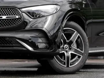 GLC 300 d 4M AMG/Digit/Pano/AHK/360/Stdhz/Night