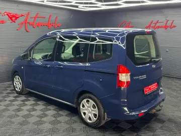 Ford Tourneo Courier 1.0 benzină, 5 locuri, An 2017