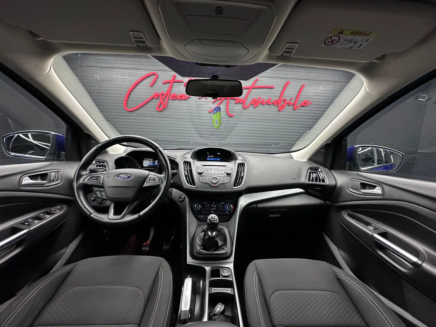 FORD KUGA TREND 1.5 benzina, Incalzire volan, An 2018