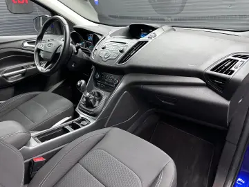 FORD KUGA TREND 1.5 benzina, Incalzire volan, An 2018