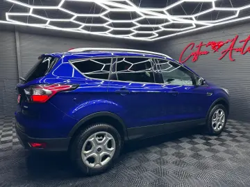 FORD KUGA TREND 1.5 benzina, Incalzire volan, An 2018