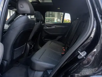 BMW X4 xDrive 20i