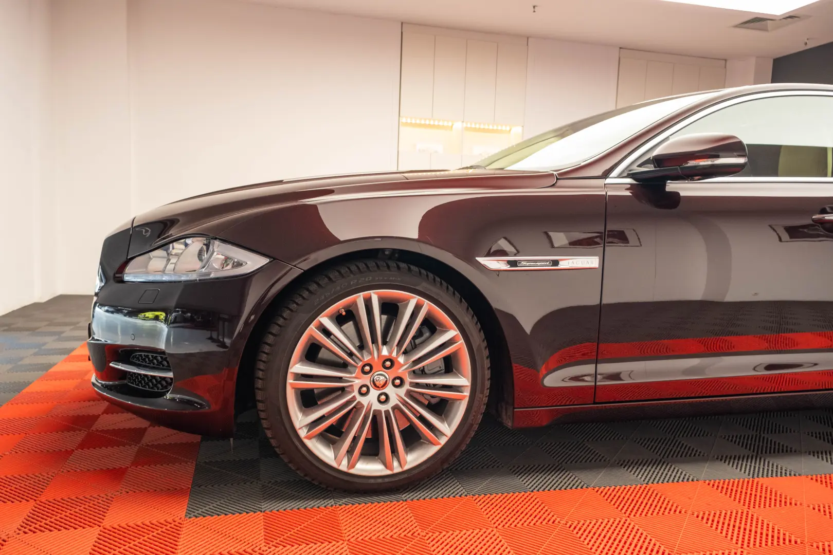 Jaguar XJ Long 5.0 - 510cp