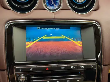 Jaguar XJ Long 5.0 - 510cp
