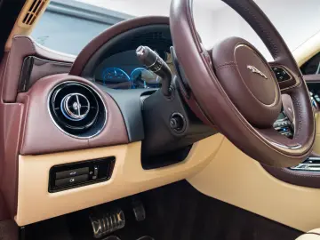 Jaguar XJ Long 5.0 - 510cp