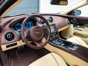 Jaguar XJ Long 5.0 - 510cp
