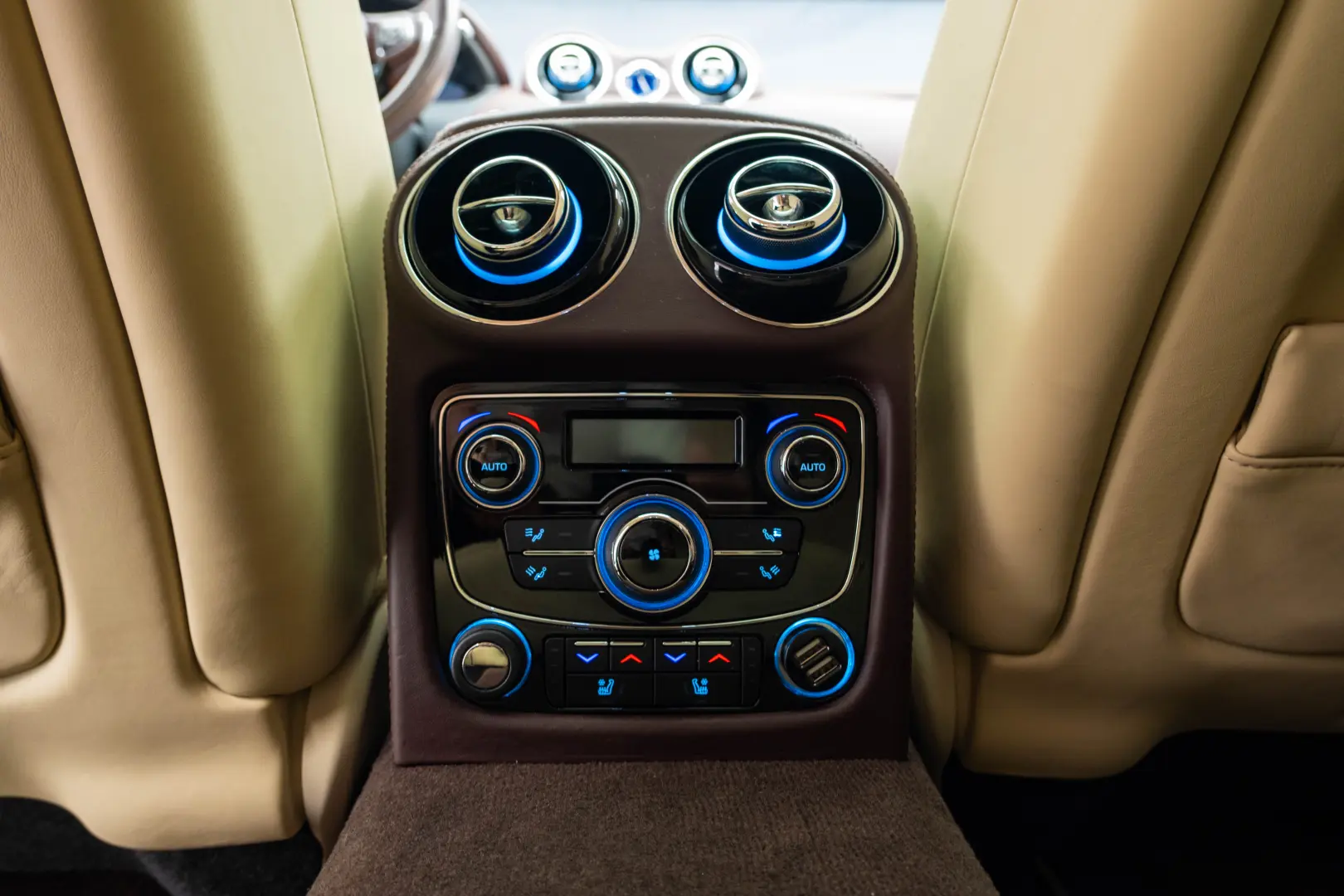 Jaguar XJ Long 5.0 - 510cp