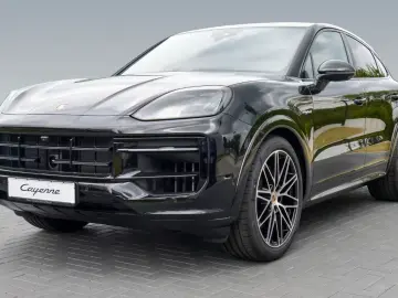 Porsche Cayenne E-Hybrid Coupe BOSE Panorama InnoDrive