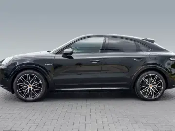Porsche Cayenne E-Hybrid Coupe BOSE Panorama InnoDrive