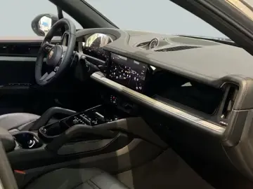 Porsche Cayenne E-Hybrid BOSE Panoramadach InnoDrive