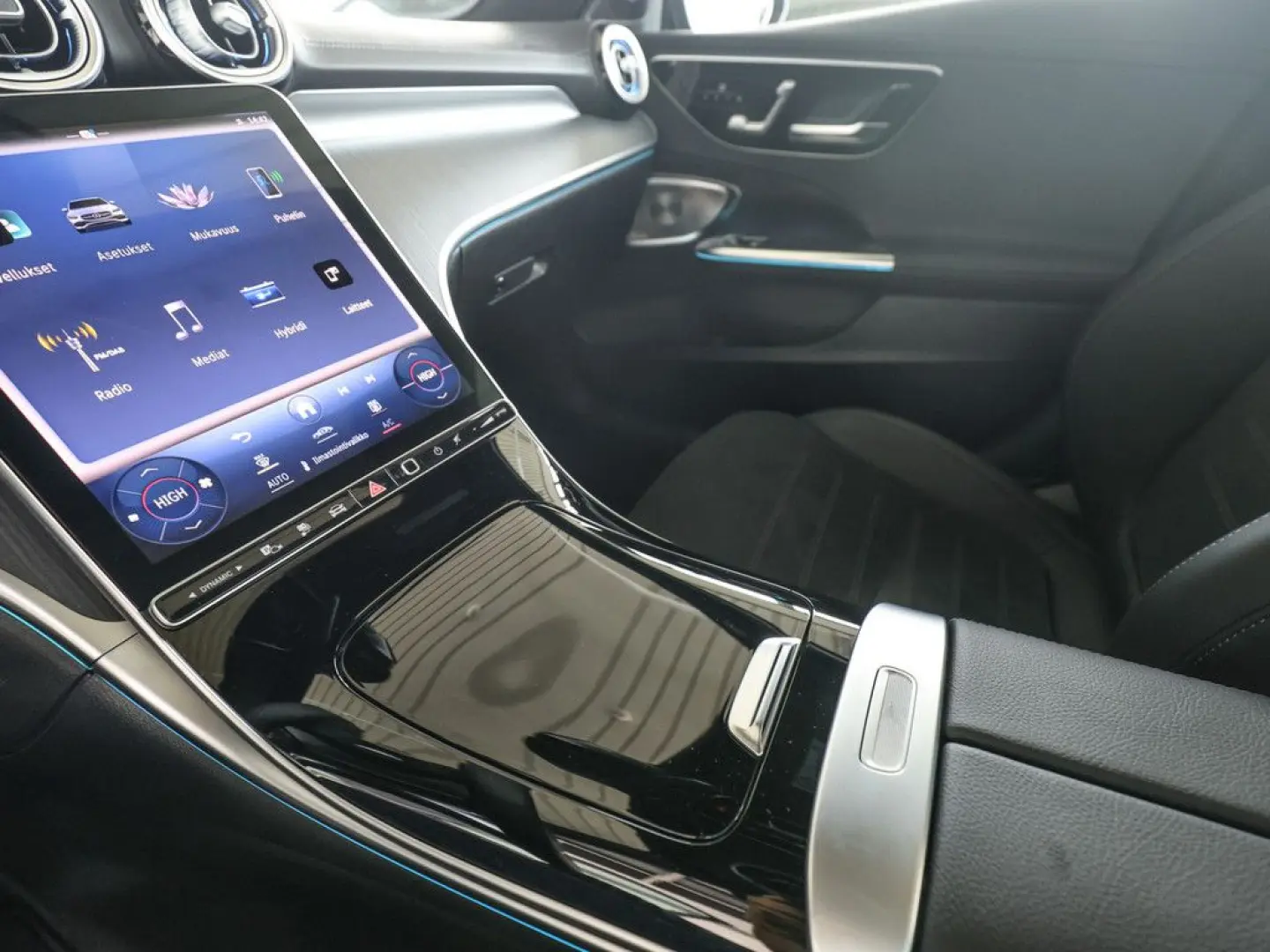 C 400 e 4M AMG Sport Advanced Plus Distr. LED Pa