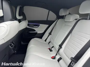C 300 e AMG Line 4Matic+AHK+Headup+360°+Ambiente