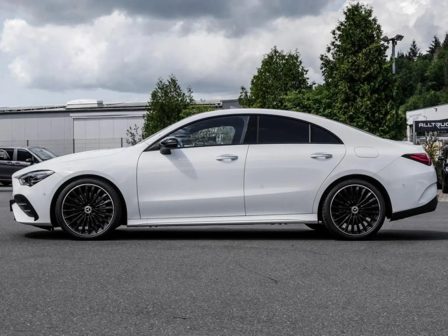 CLA 250 4M AMG-Premium/ILS/Pano/Burm/Night/19''