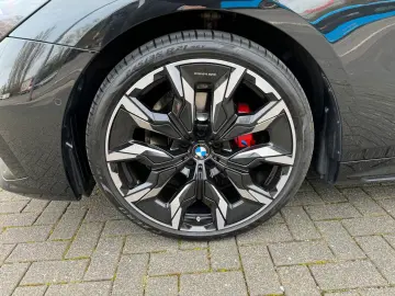 520 i M Sportpaket Pro/Panorama/360°Kam/21 Zoll
