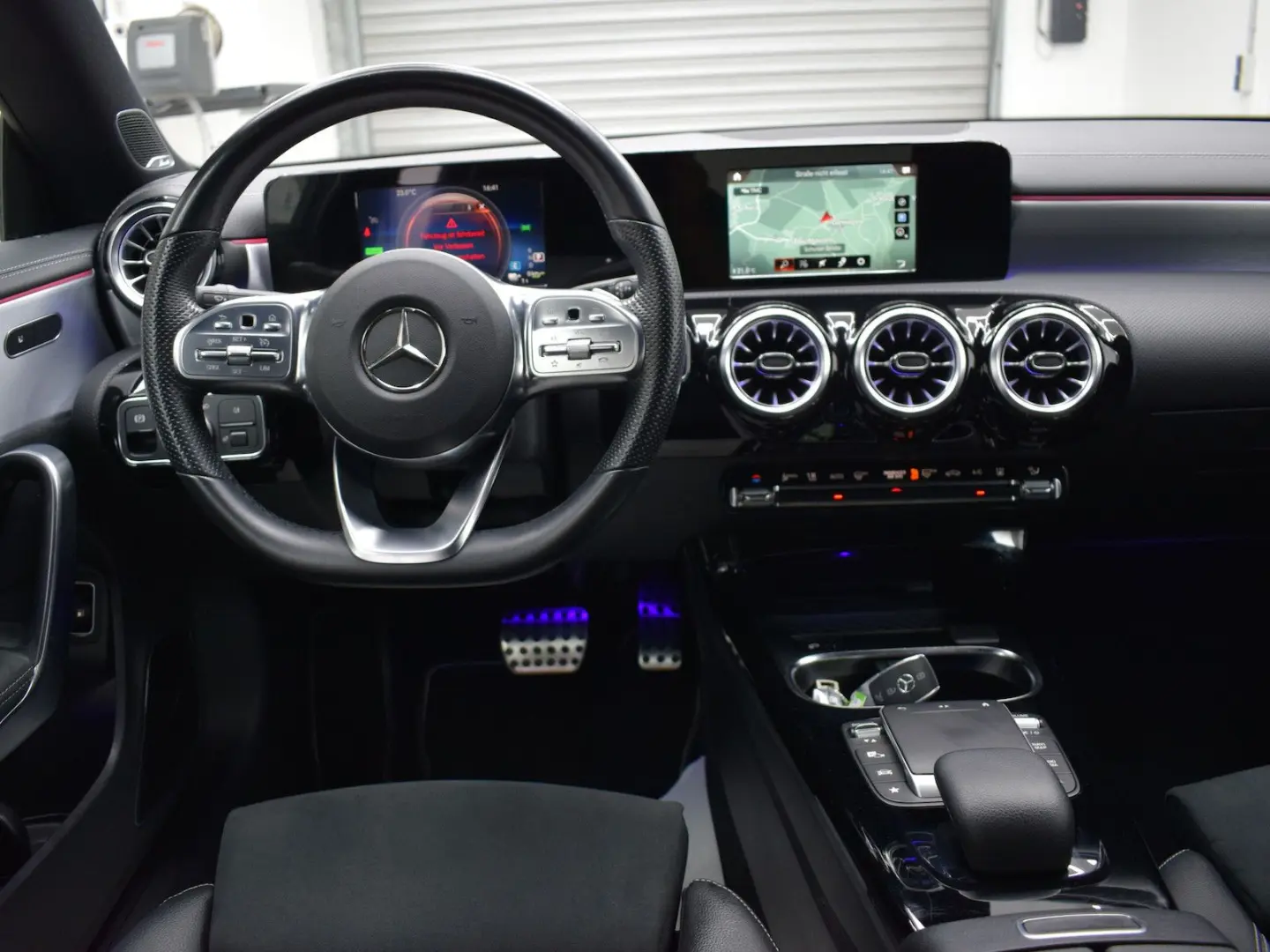 CLA 250 e AMG Sport Edition 2021 Night LED Bur A
