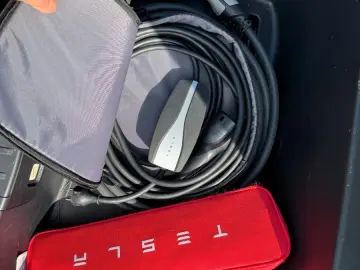Model 3 Long Range AWD 75kWh Netto € 18.450.-