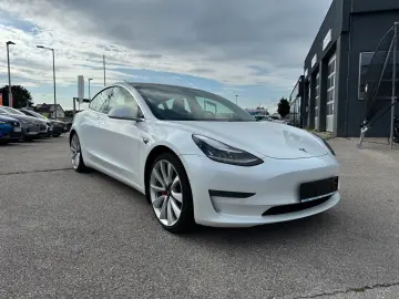Model 3 Performance Dual AWD Netto € 18.900.-