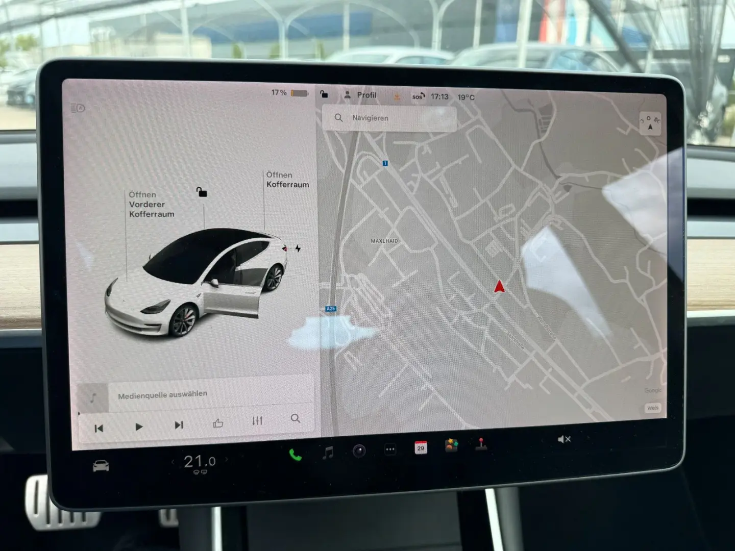 Model 3 Performance Dual AWD Netto € 18.900.-