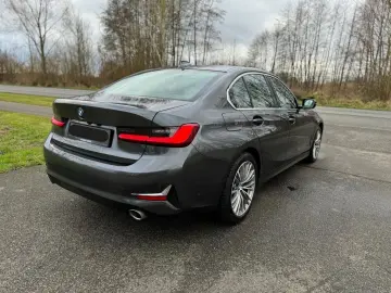 BMW Seria 3 320d xDrive Sedan – Luxury Line