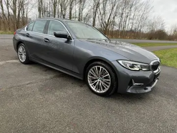 BMW Seria 3 320d xDrive Sedan – Luxury Line