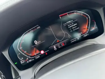 BMW Seria 3 320d xDrive Sedan – Luxury Line