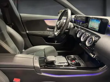 CLA 250 e Coupé AMG+AHK+Kamera+Ambiente+Navi+LED