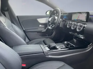 CLA 250 e AMG+INFOTAINMENT+NIGHT+LEDER+HUD+LED