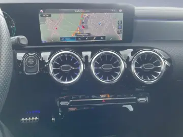 CLA 250 e AMG+INFOTAINMENT+NIGHT+LEDER+HUD+LED