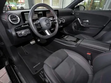 CLA 180 Coupé AMG TOTWINKEL+18 ZOLL+KAMERA+LED