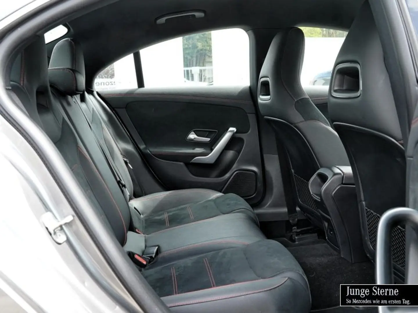 CLA 200 AMG SPUR+AMBIENTE+LED+SPIEGEL+PDC+TEMPOM