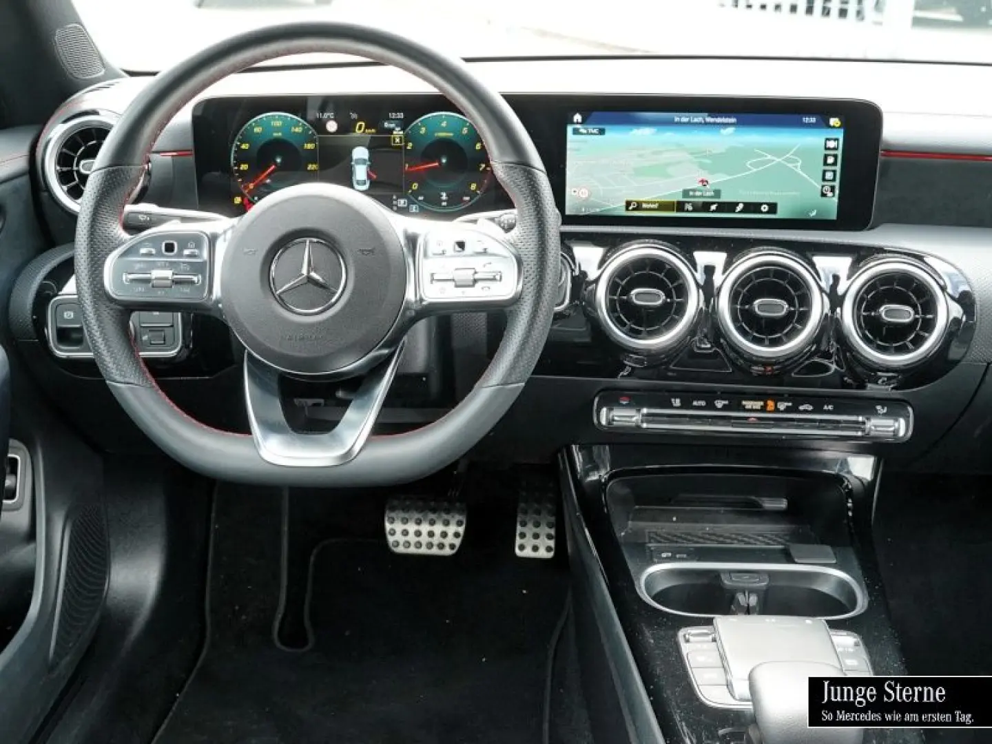 CLA 200 AMG SPUR+AMBIENTE+LED+SPIEGEL+PDC+TEMPOM