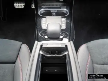 CLA 200 AMG SPUR+AMBIENTE+LED+SPIEGEL+PDC+TEMPOM