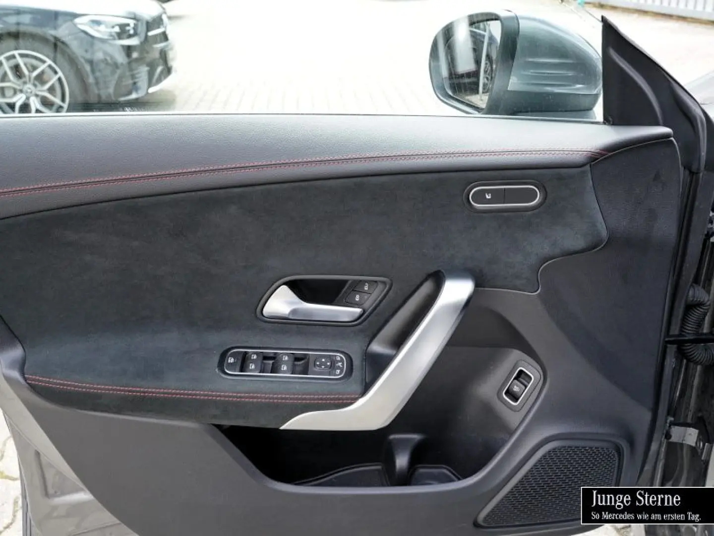 CLA 200 AMG SPUR+AMBIENTE+LED+SPIEGEL+PDC+TEMPOM
