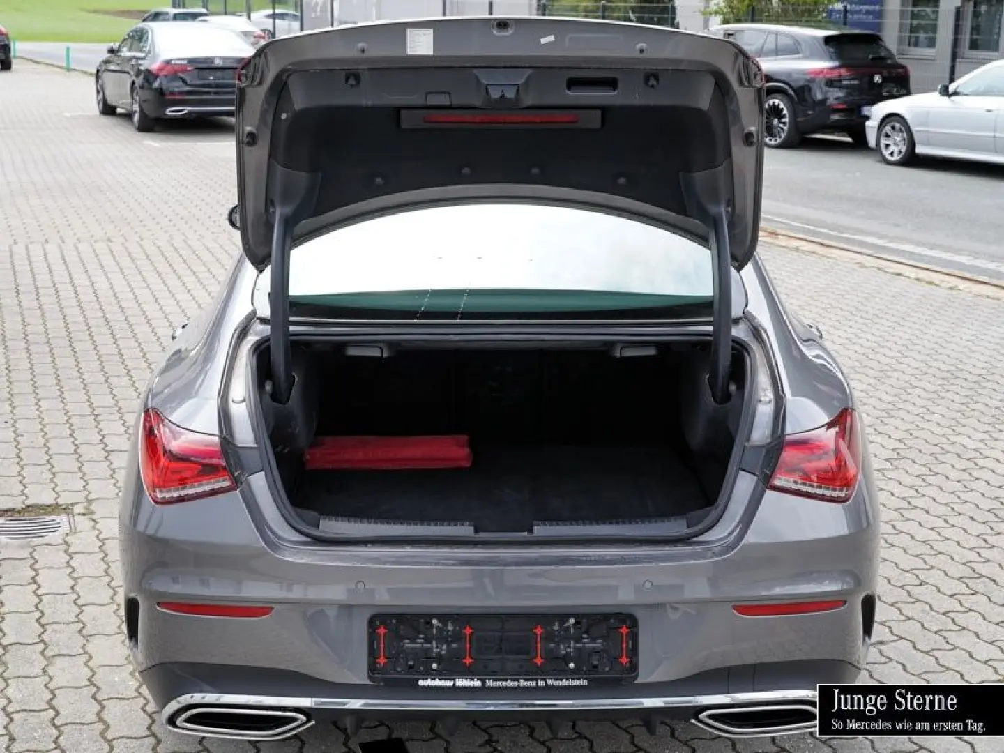 CLA 200 AMG SPUR+AMBIENTE+LED+SPIEGEL+PDC+TEMPOM