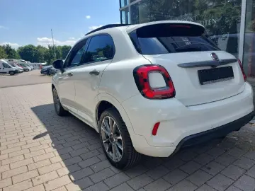 500X Sport Autom. LED Navi SHZ RFK PDC Car Play