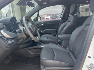 500X Sport Autom. LED Navi SHZ RFK PDC Car Play