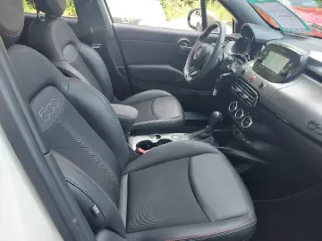 500X Sport Autom. LED Navi SHZ RFK PDC Car Play