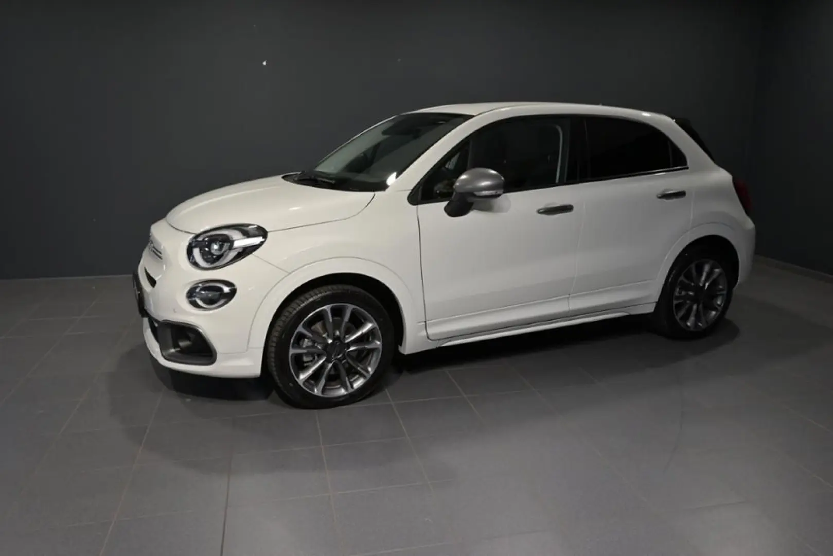 500X 1.5 GSE Mild-Hybrid Basis 4x2 NAVI/KAMERA