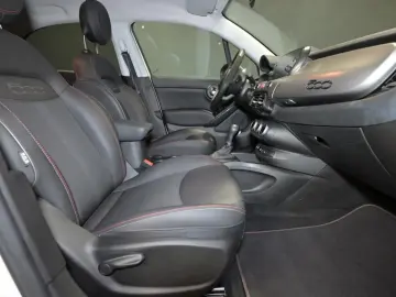 500X 1.5 GSE Mild-Hybrid Basis 4x2 NAVI/KAMERA