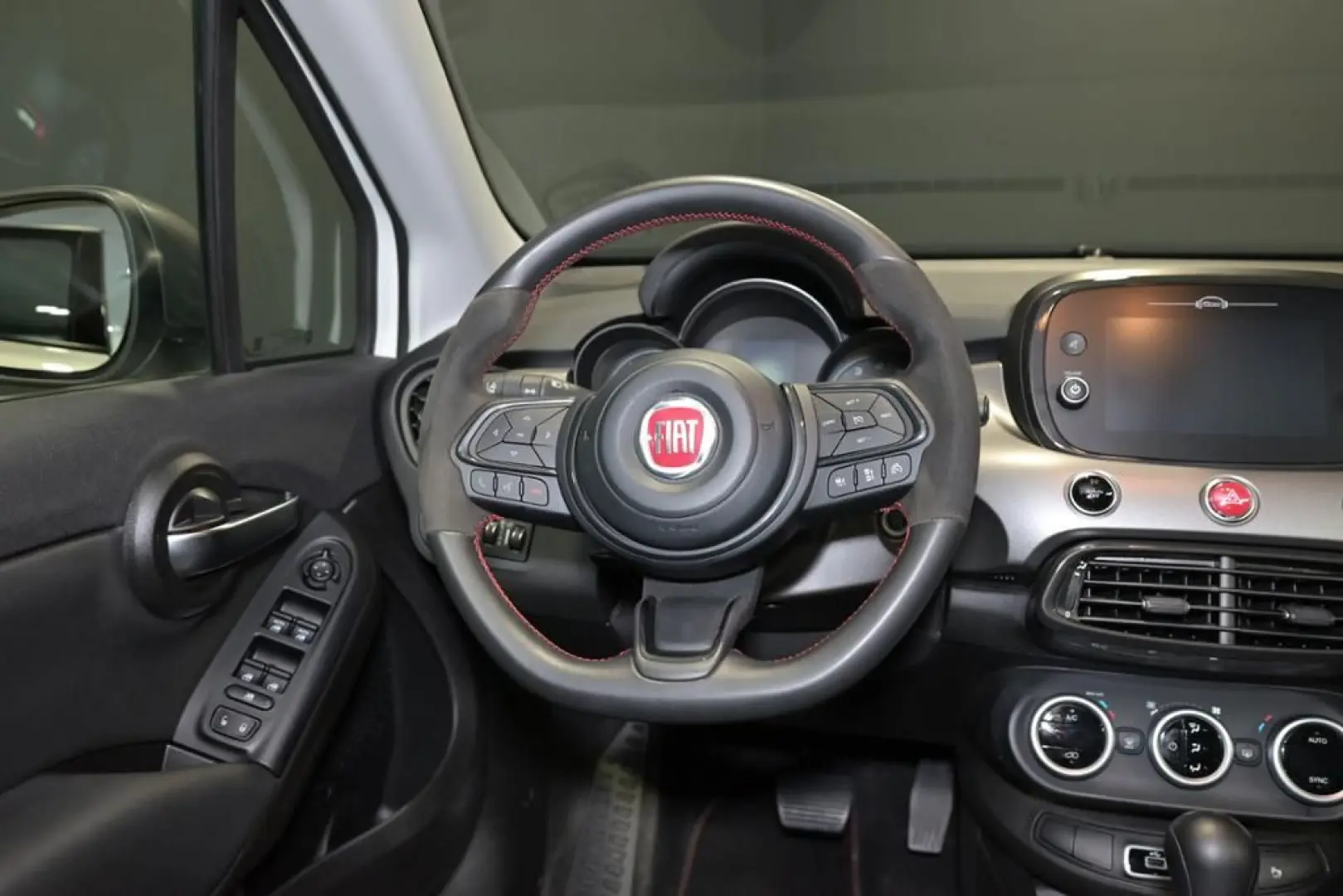 500X 1.5 GSE Mild-Hybrid Basis 4x2 NAVI/KAMERA