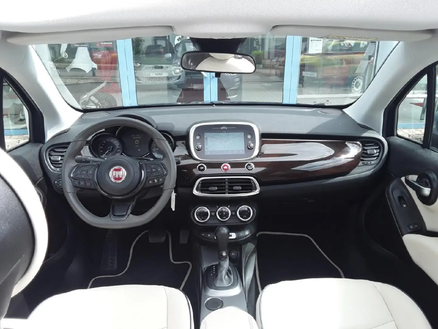 500X 1.3 GSE DCT Yacht Club Capri 150PS